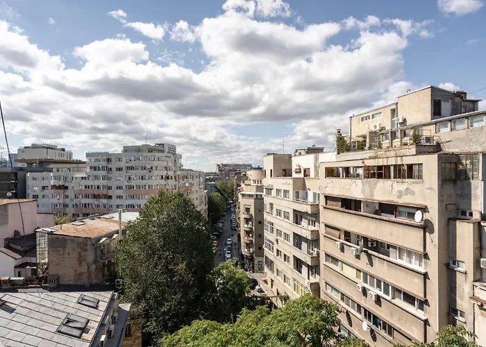 Spacious And Cozy Apartment In Central Bucharest