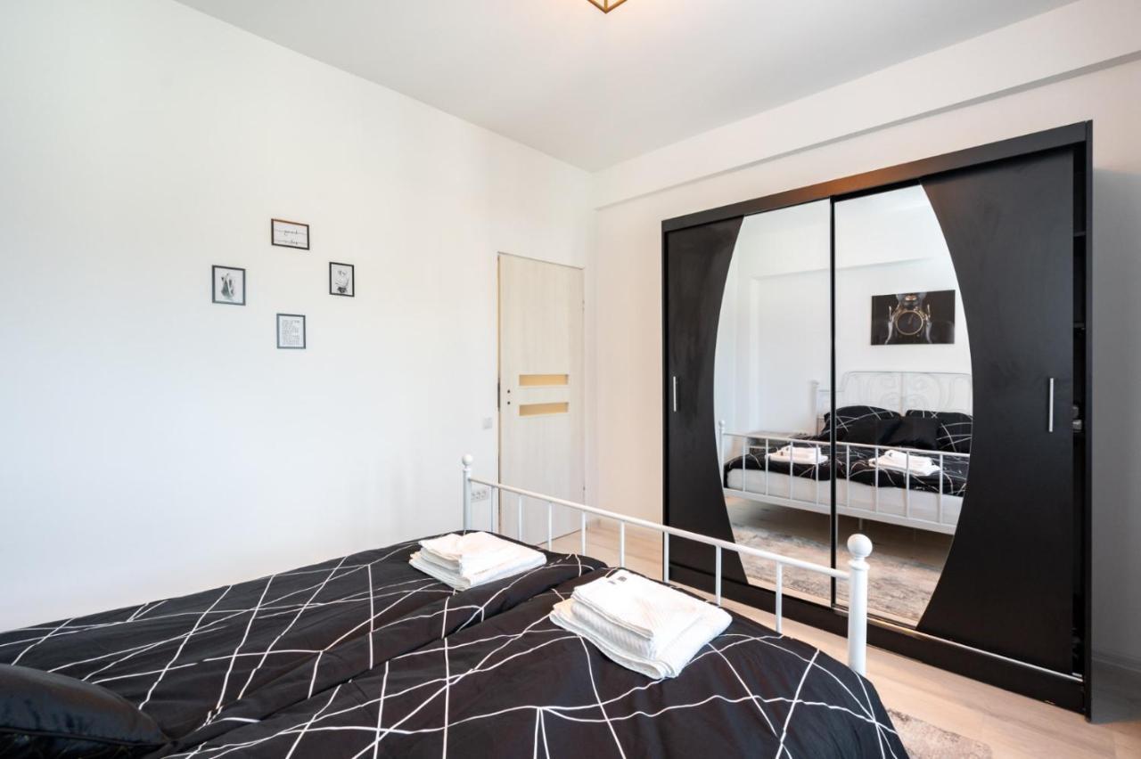 Apartment Spacious And Cozy In Bucharest