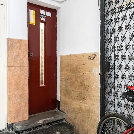 Spacious And Cozy Apartment In Central Bucharest Exterior photo